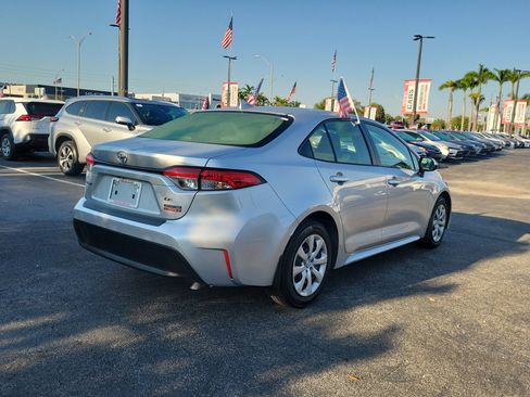 Used 2023 Toyota Corolla LE FWD image 12