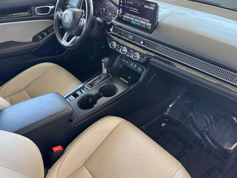 Used 2024 Honda Civic Touring image 34