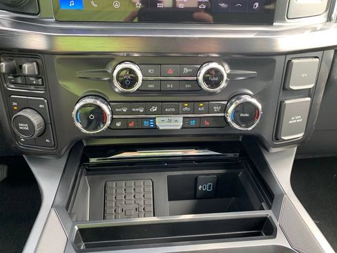 New 2026 Ford F250 4x4 Crew Cab Super Duty image 17