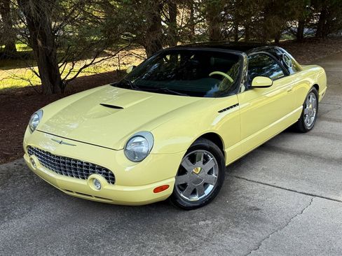 Used 2002 Ford Thunderbird image 5