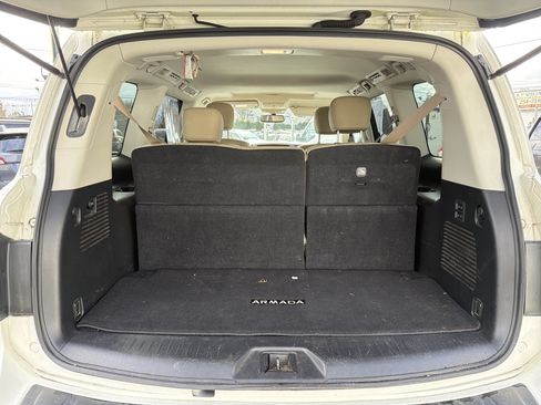Used 2019 Nissan Armada SL w/ Premium Package RWD image 4