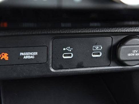 Used 2025 Honda Civic Sport image 17