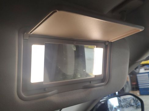 Used 2020 Ford Explorer Limited image 6