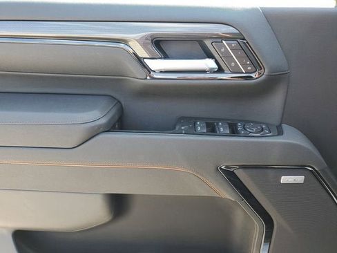 New 2026 GMC Sierra 2500 AT4 w/ AT4 Premium Plus Package AWD/4WD image 18