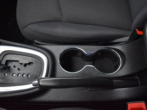 Used 2013 Chrysler 200 Touring FWD image 17
