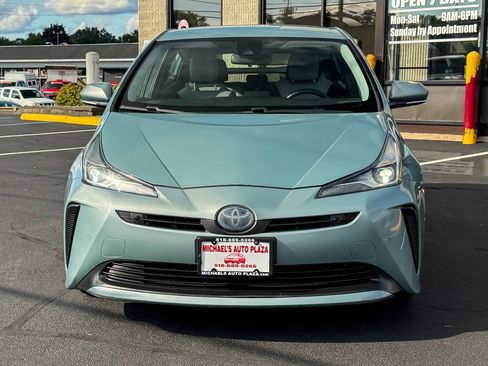 Used 2019 Toyota Prius LE FWD image 9