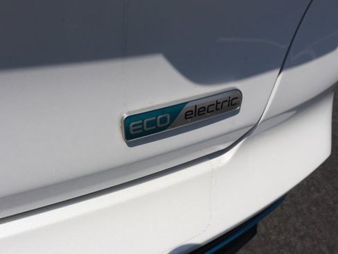 Used 2022 Kia Niro EX FWD image 7
