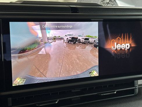 New 2026 Jeep Gladiator Sport AWD/4WD image 19