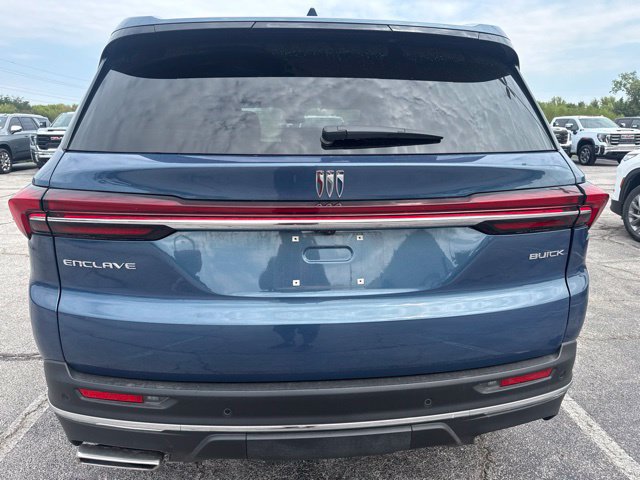 Used 2026 Buick Enclave Preferred FWD image 3