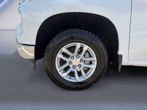 Used 2022 Chevrolet Silverado 1500 LT w/ Protection Package AWD/4WD image 14