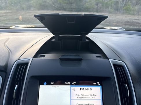 Used 2018 Ford Edge SEL w/ Equipment Group 201A image 23