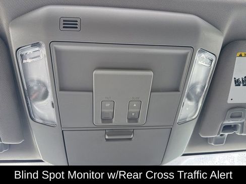 Used 2017 Toyota Tundra Limited w/ Limited Premium Package AWD/4WD image 20