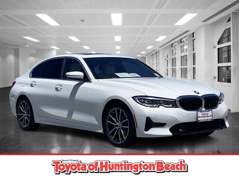 Used 2019 BMW 330i Sedan w/ Driving Assistance Package RWD image 1