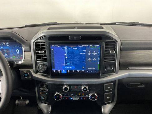 Used 2025 Ford F150 Lariat w/ Equipment Group 501A Mid AWD/4WD image 13