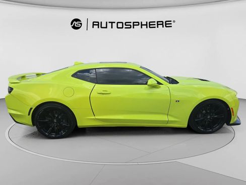 Used 2021 Chevrolet Camaro SS RWD image 11