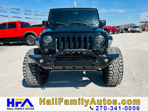 Used 2013 Jeep Wrangler Unlimited Sport image 8