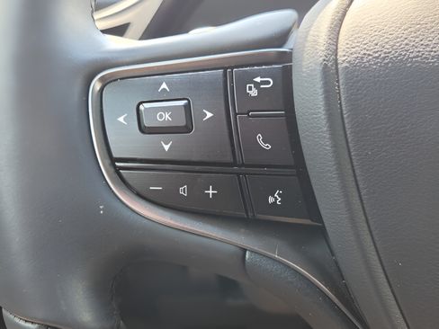 Used 2023 Lexus ES 300h Ultra Luxury w/ Accessory Package (Z2) FWD image 24