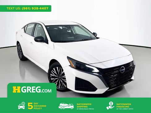 Used 2026 Nissan Altima 2.5 SV AWD/4WD image 1