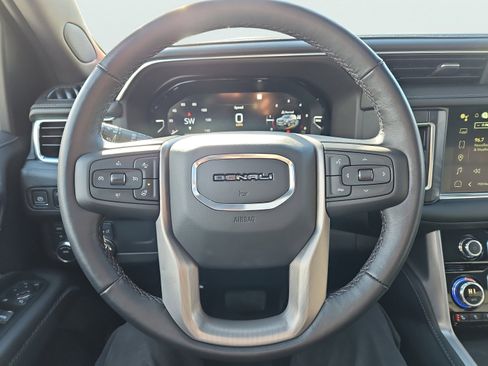 Used 2022 GMC Yukon Denali image 28