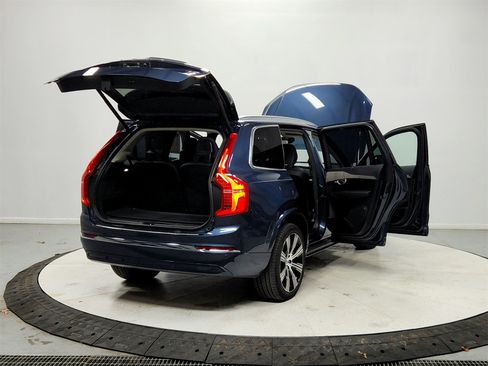 Used 2024 Volvo XC90 B6 Ultimate w/ Protection Package Premier image 15