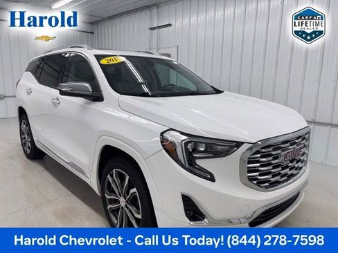 Used 2019 GMC Terrain Denali w/ Comfort Package FWD image 1