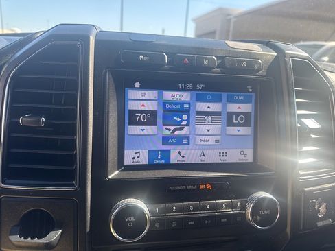 Used 2018 Ford Expedition Limited w/ Equipment Group 301A image 13