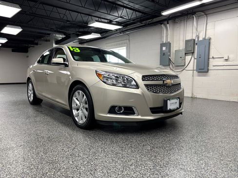 Used 2013 Chevrolet Malibu LTZ image 2