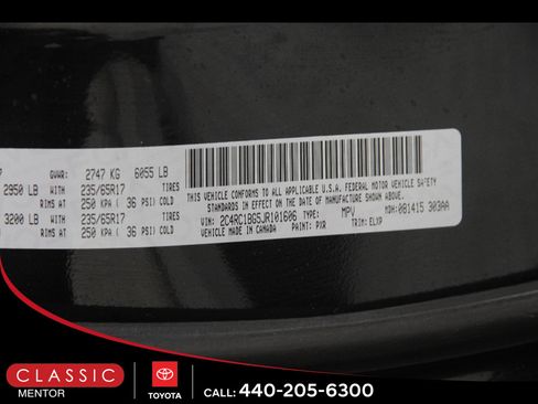 Used 2018 Chrysler Pacifica Touring-L w/ Premium Audio Group FWD image 25