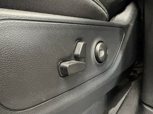 Used 2026 RAM 1500 Big Horn AWD/4WD image 12