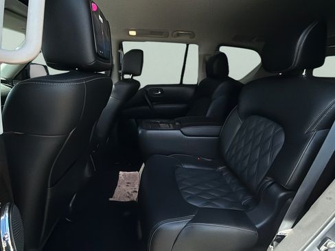 Used 2021 Nissan Armada Platinum w/ Captain's Chairs Package RWD image 16
