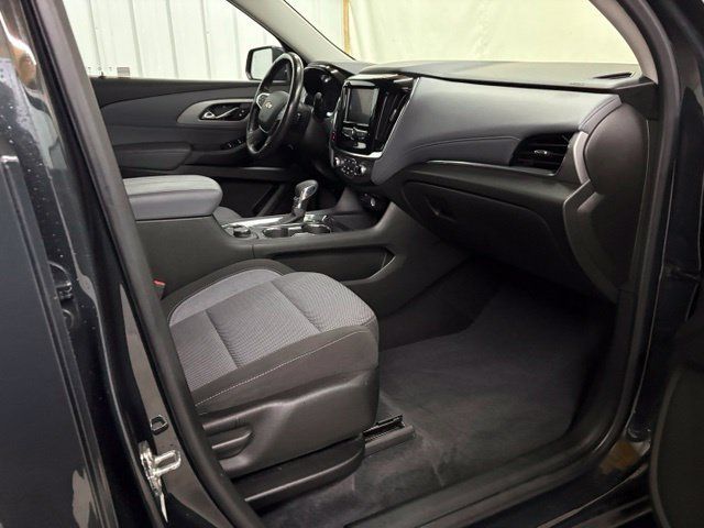 Used 2021 Chevrolet Traverse LT FWD image 29