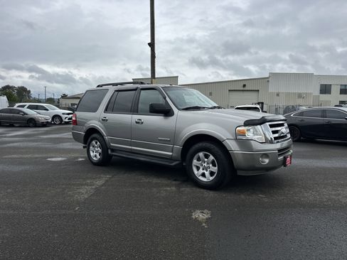 Used 2008 Ford Expedition XLT image 7