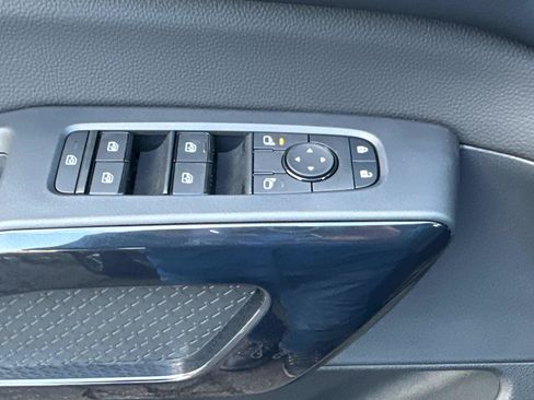 New 2026 Nissan Pathfinder SV AWD/4WD image 19