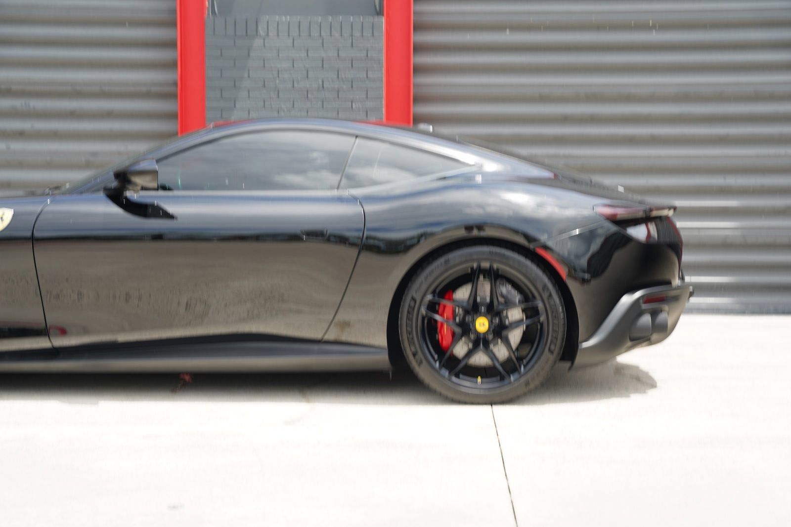 Used 2023 Ferrari Roma RWD image 10