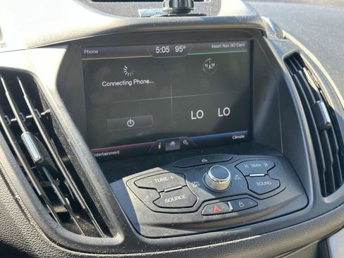 Used 2014 Ford Escape SE w/ Equipment Group 201A FWD image 12