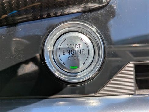 Used 2022 Chevrolet Corvette Stingray Premium Conv w/ Z51 Performance Package image 28