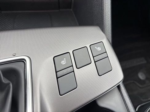 Used 2026 Kia Sportage EX FWD image 33