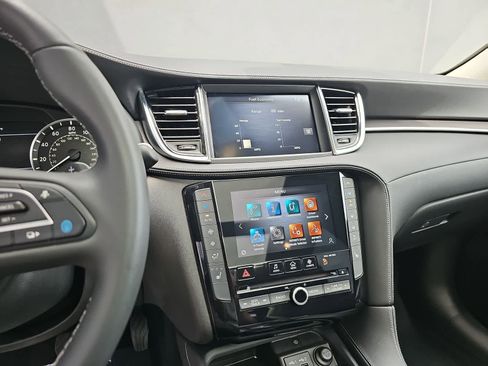 Used 2023 INFINITI QX50 Luxe FWD image 20