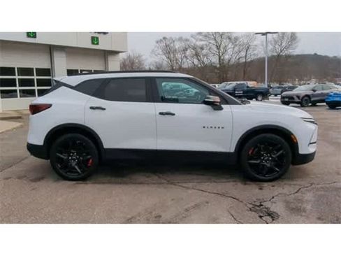 Certified 2023 Chevrolet Blazer LT w/ Sound & Technology Package AWD/4WD image 9