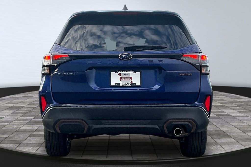 Used 2025 Subaru Forester Sport AWD/4WD image 5
