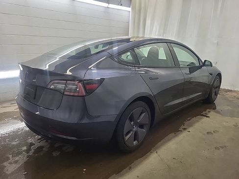 Used 2023 Tesla Model 3 Standard Range image 3