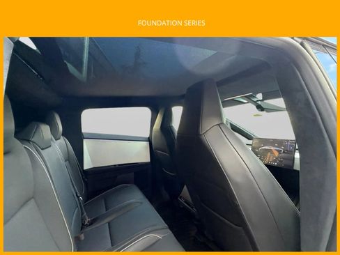 Used 2024 Tesla Cybertruck AWD Crew Cab image 9