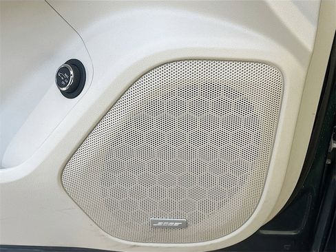 Used 2020 GMC Acadia Denali w/ Denali Ultimate Package image 19