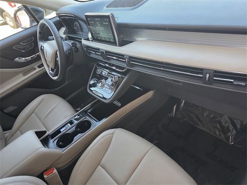 Used 2022 Lincoln Corsair FWD w/ Equipment Group 101A image 16