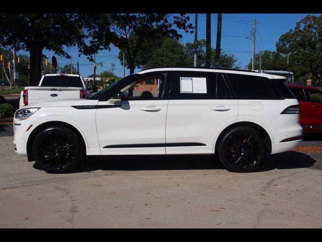 Used 2022 Lincoln Aviator Reserve w/ Equipment Group 201A AWD/4WD image 2
