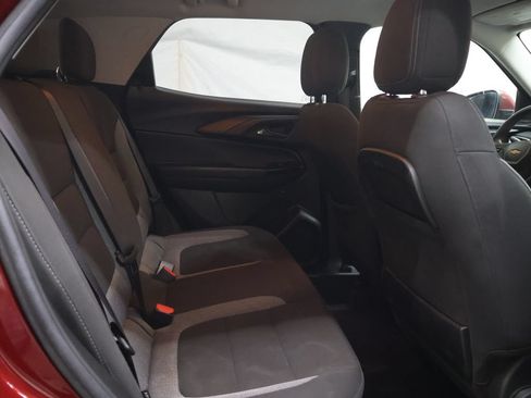 Used 2022 Chevrolet TrailBlazer LT w/ Convenience Package FWD image 11