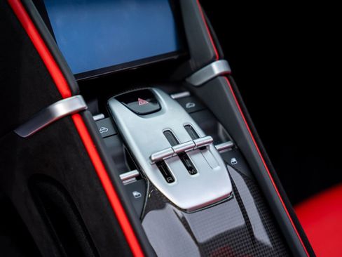 Used 2025 Ferrari Roma Spider image 26