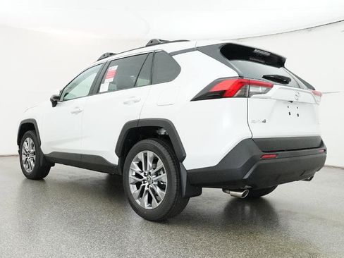 Used 2025 Toyota RAV4 XLE Premium image 59