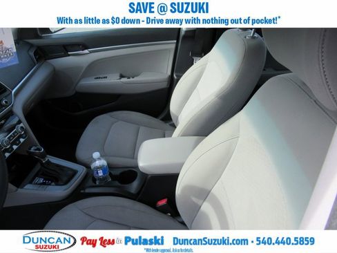 Used 2020 Hyundai Elantra SE w/ Cargo Package (C1) image 9