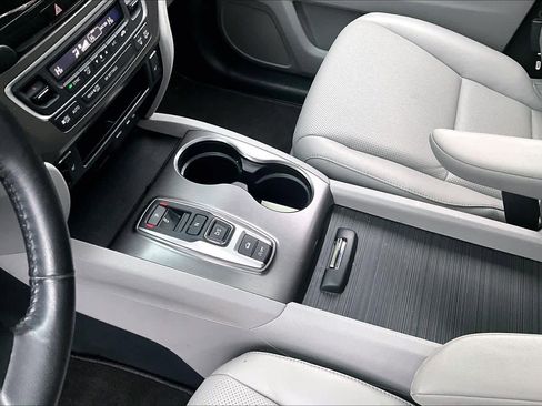 Used 2020 Honda Ridgeline RTL image 17